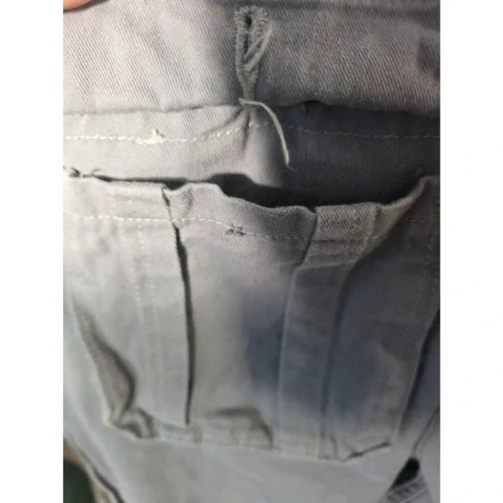 Men's Gray Cargo Shorts - Lightweight Summer Staple - Picture 3 of 5